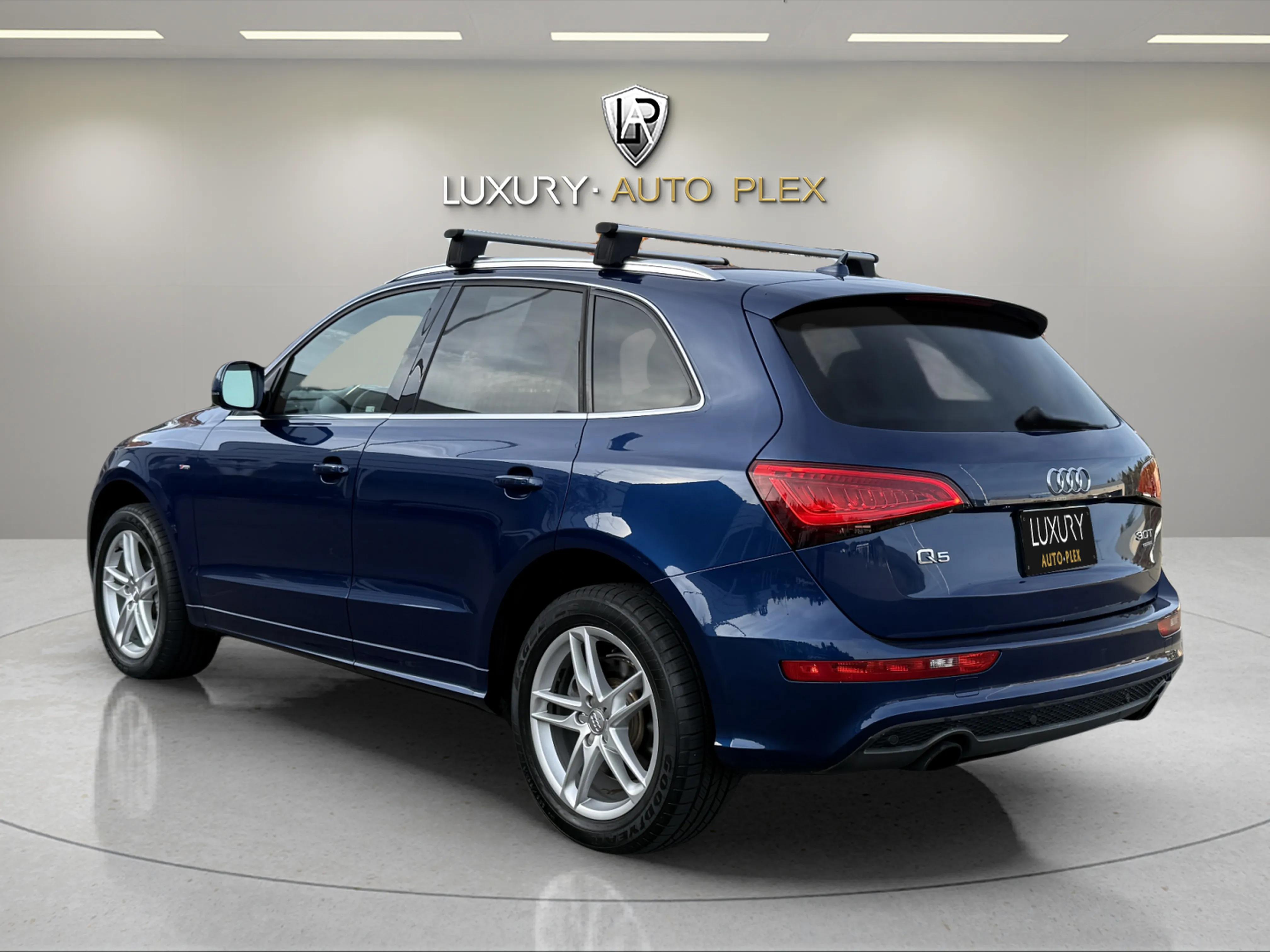 2014 Audi Q5 3.0T Prestige photo 3
