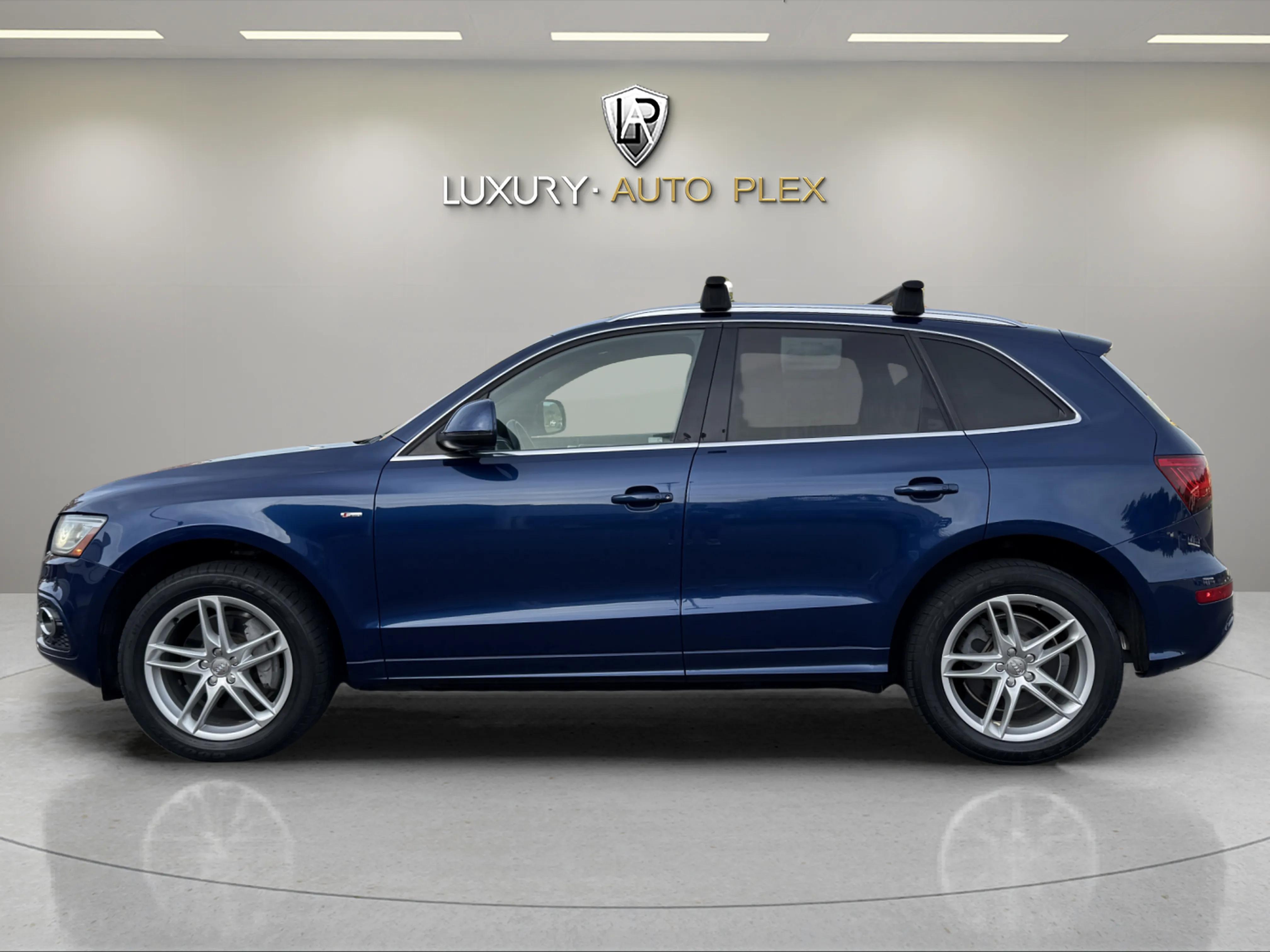2014 Audi Q5 3.0T Prestige photo 2
