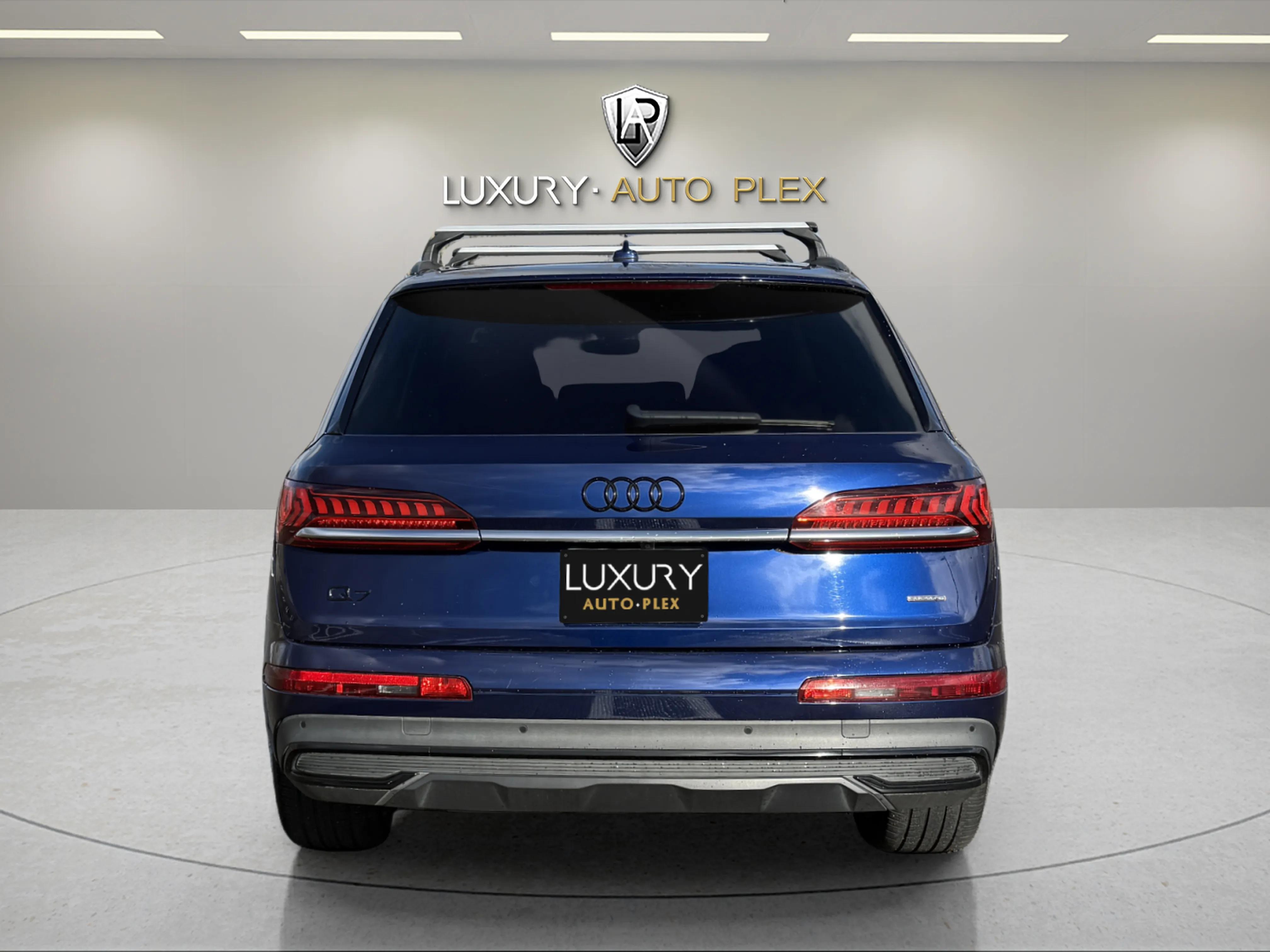 2021 Audi Q7 55 Premium Plus photo 3