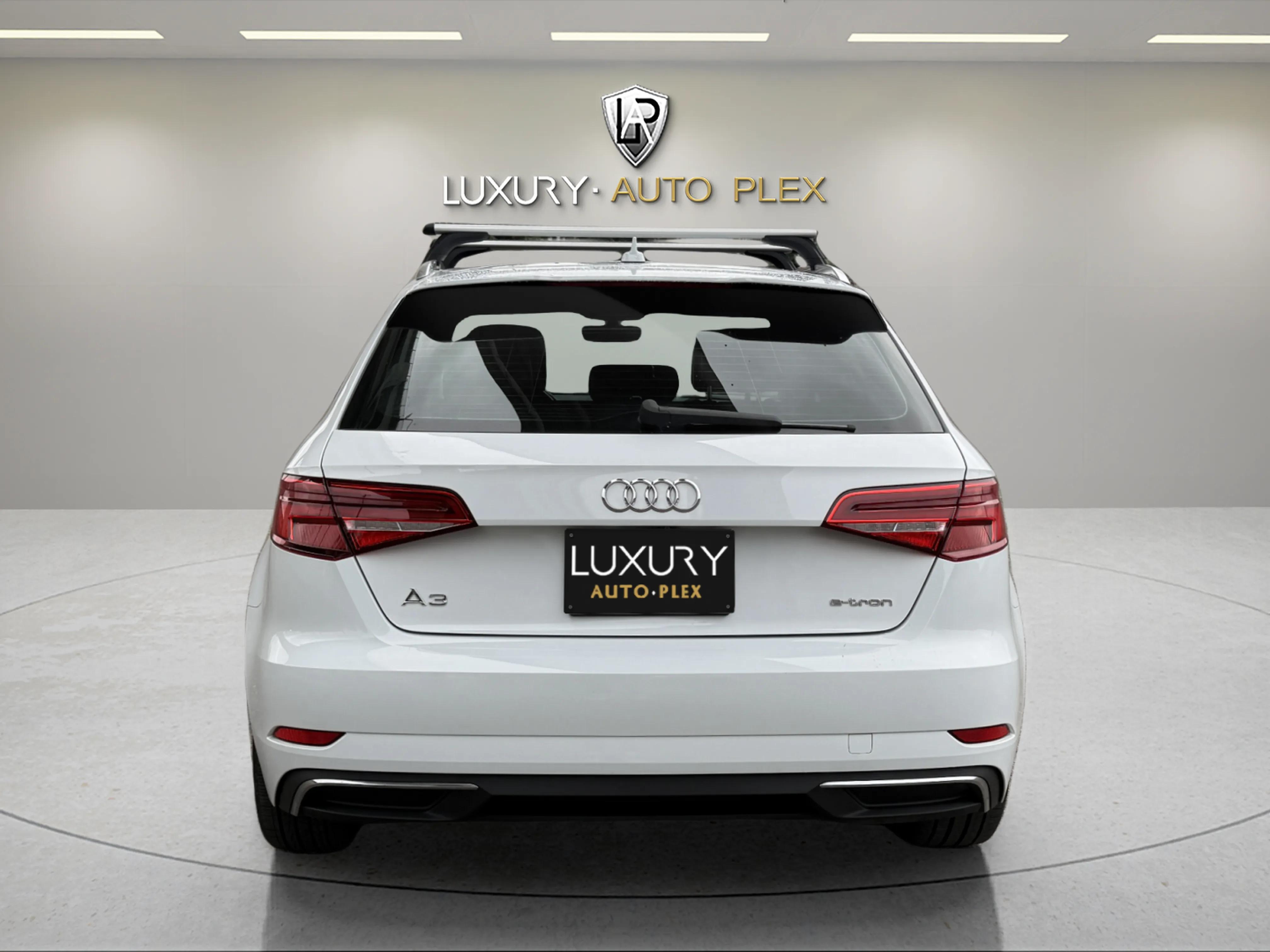 2018 Audi A3 E-tron Premium photo 4