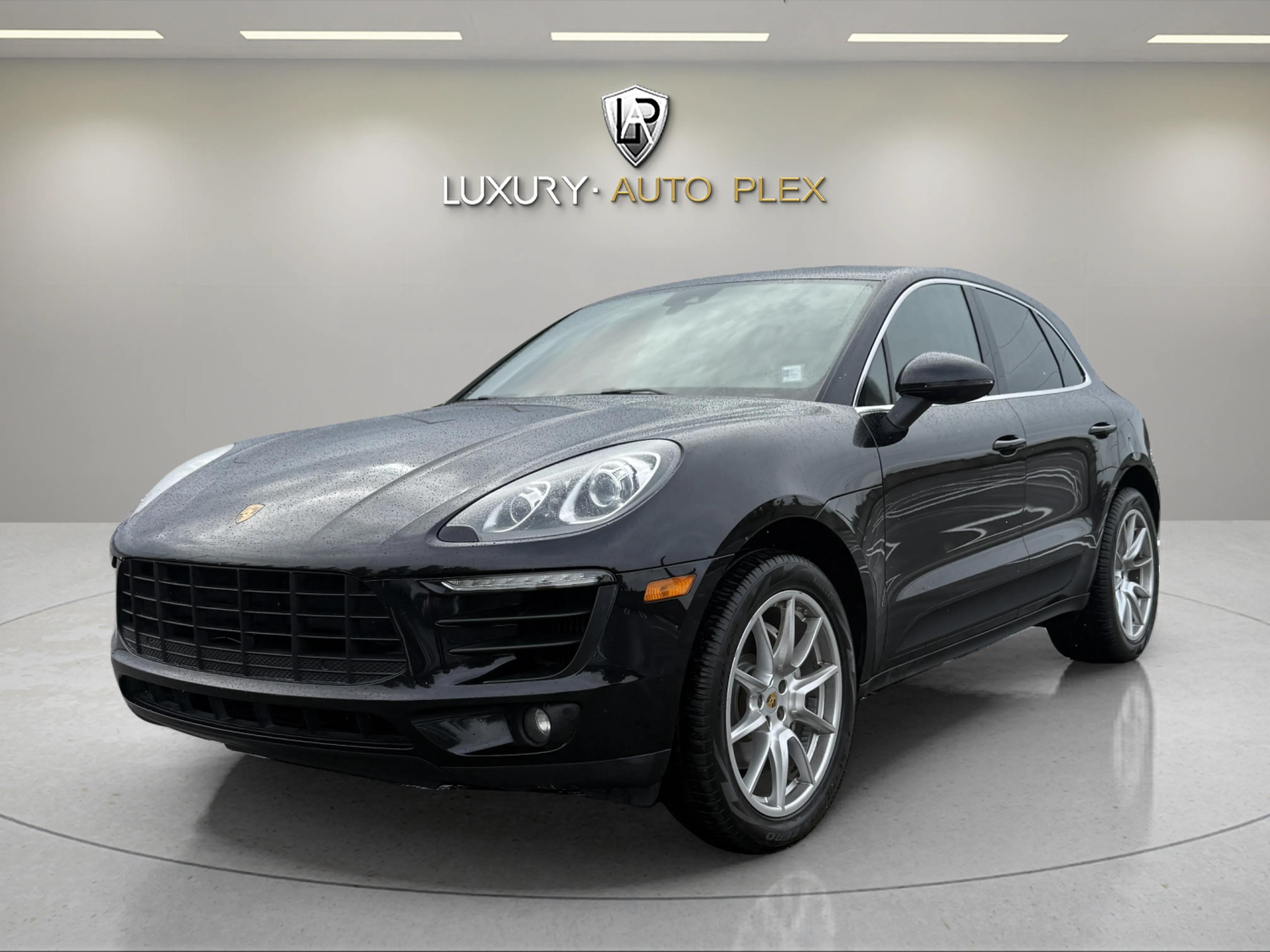 2017 Porsche Macan S