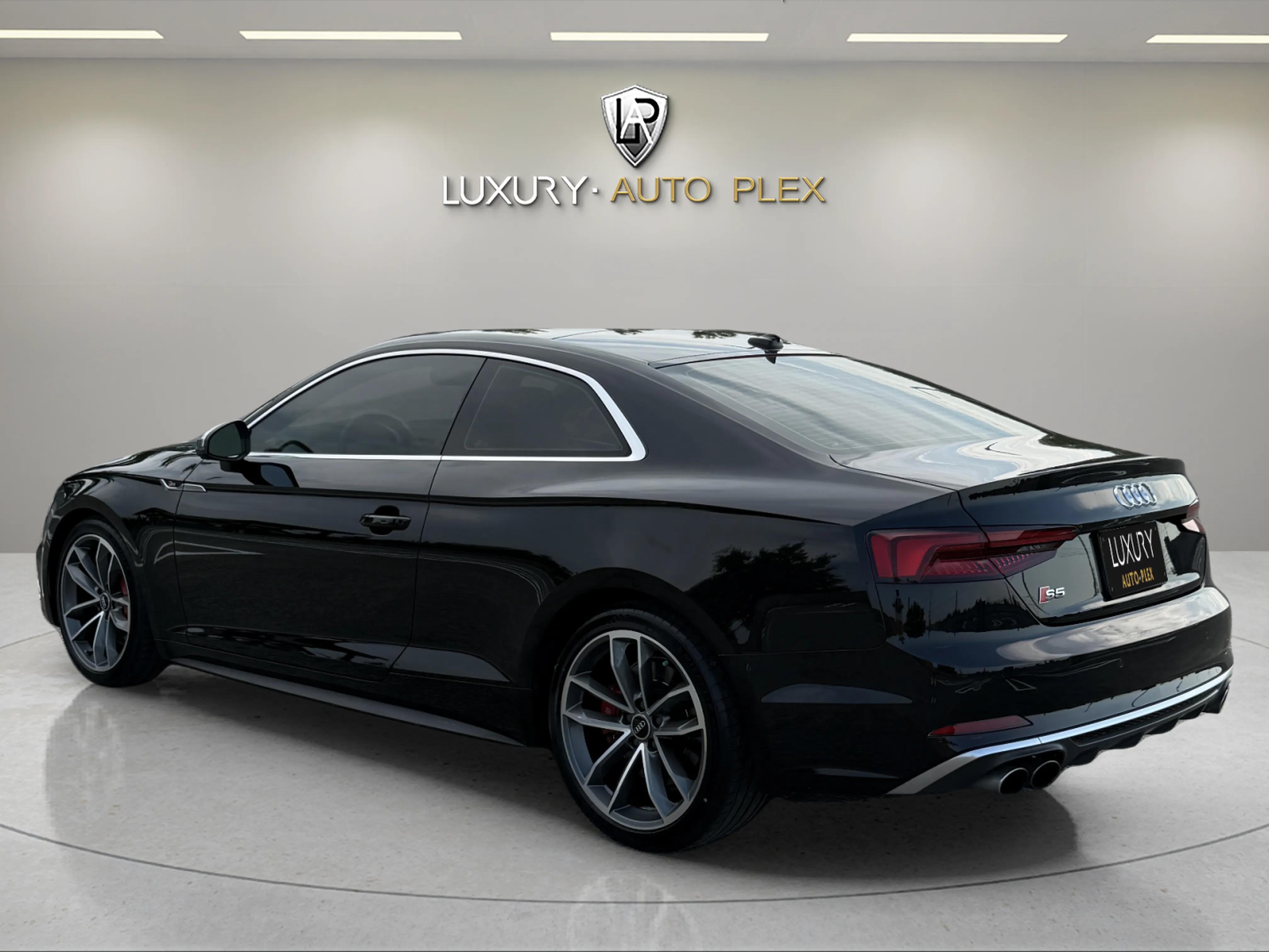 2018 Audi S5 Prestige photo 3