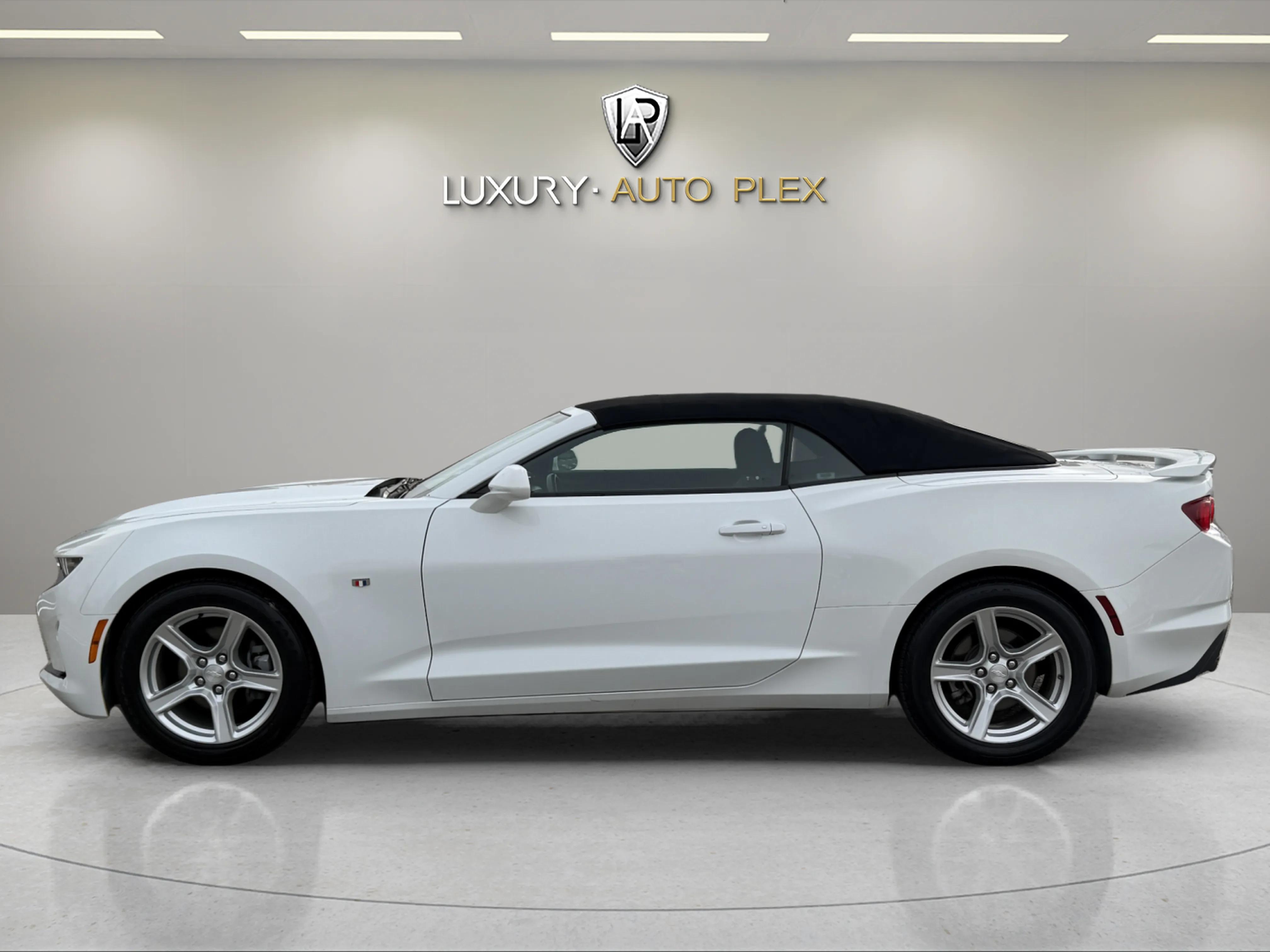 2020 Chevrolet Camaro 1LS 1LT photo 3