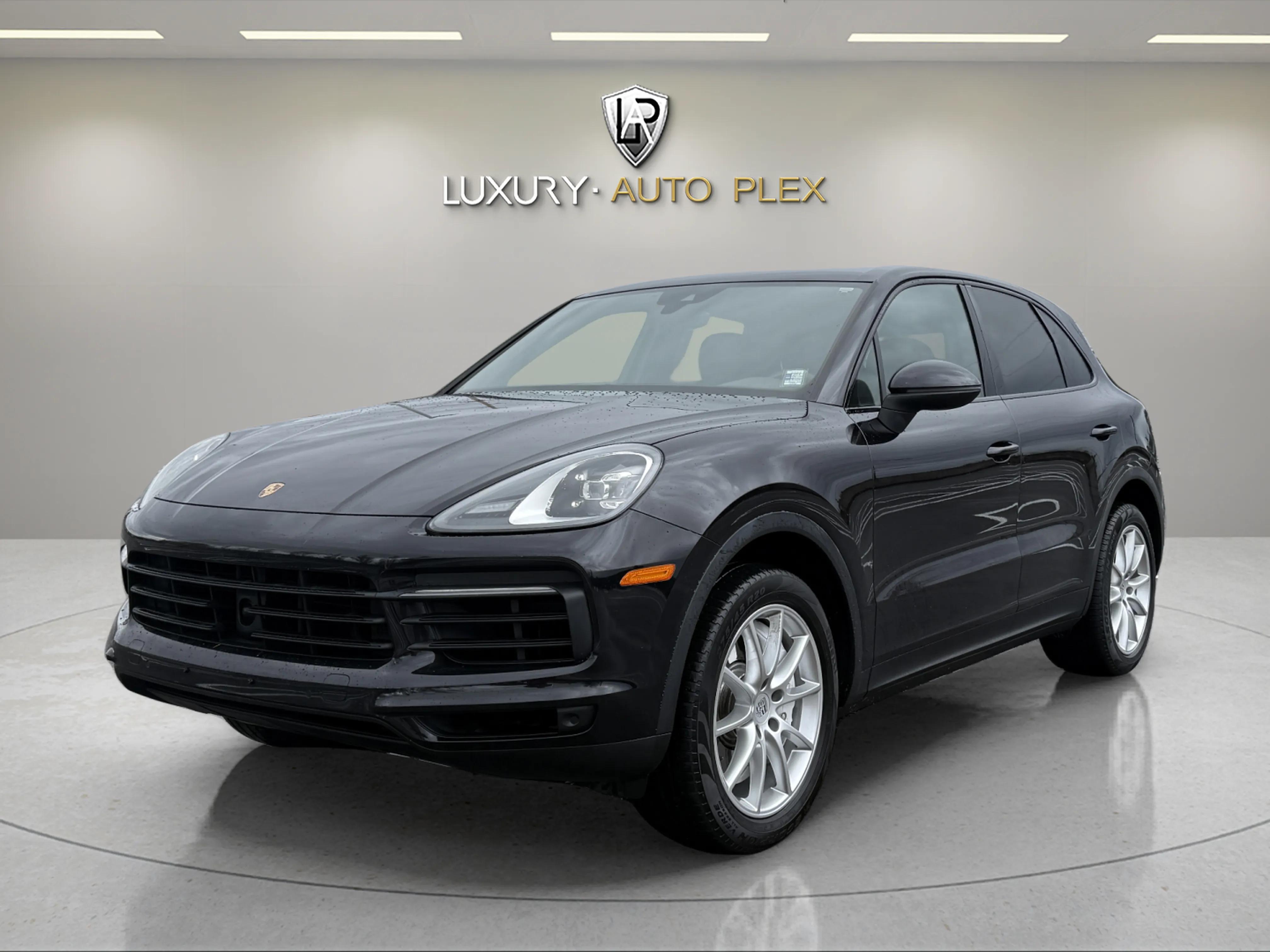2019 Porsche Cayenne Base's photo