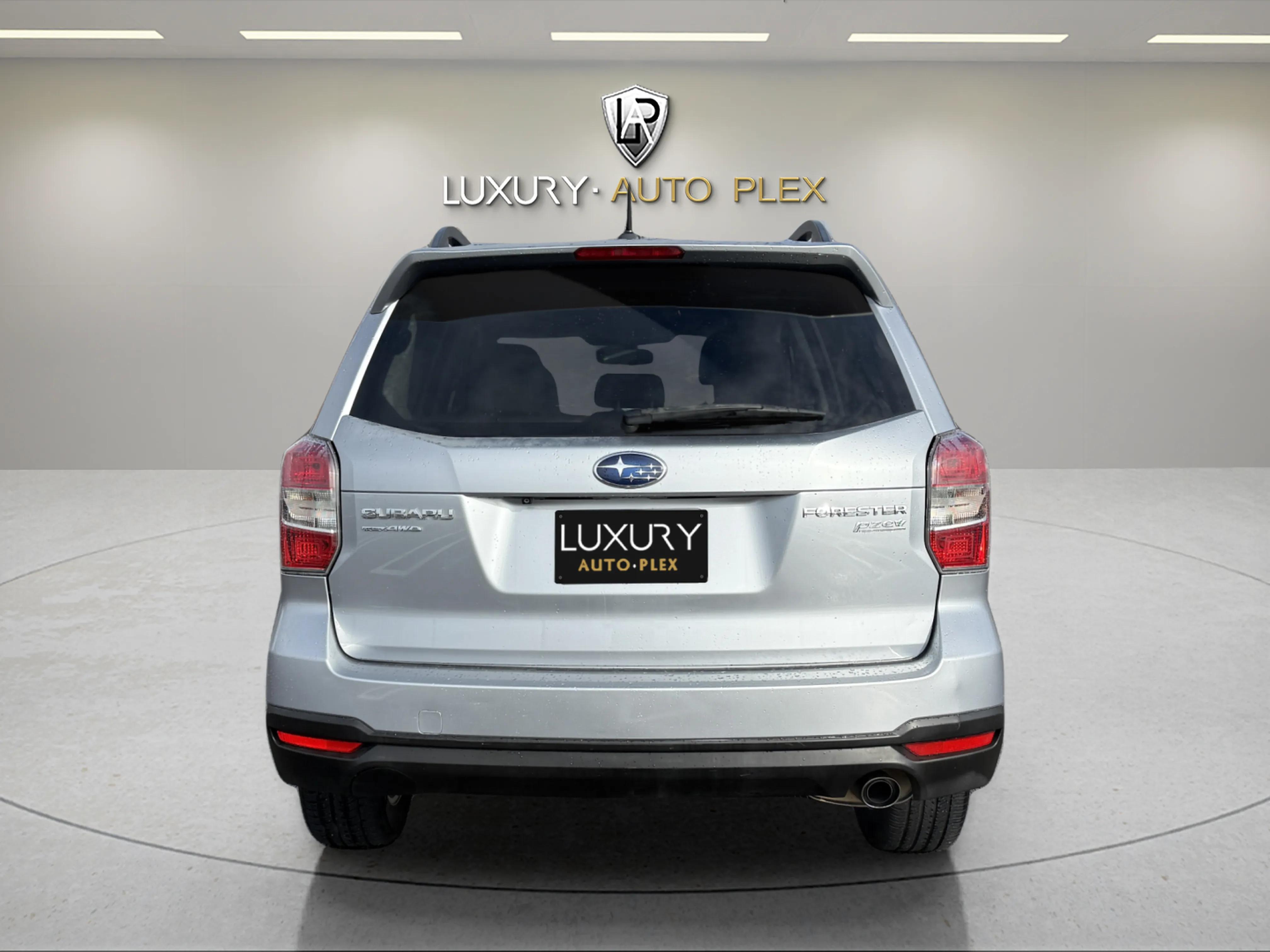 2014 Subaru Forester 2.5i Limited photo 4