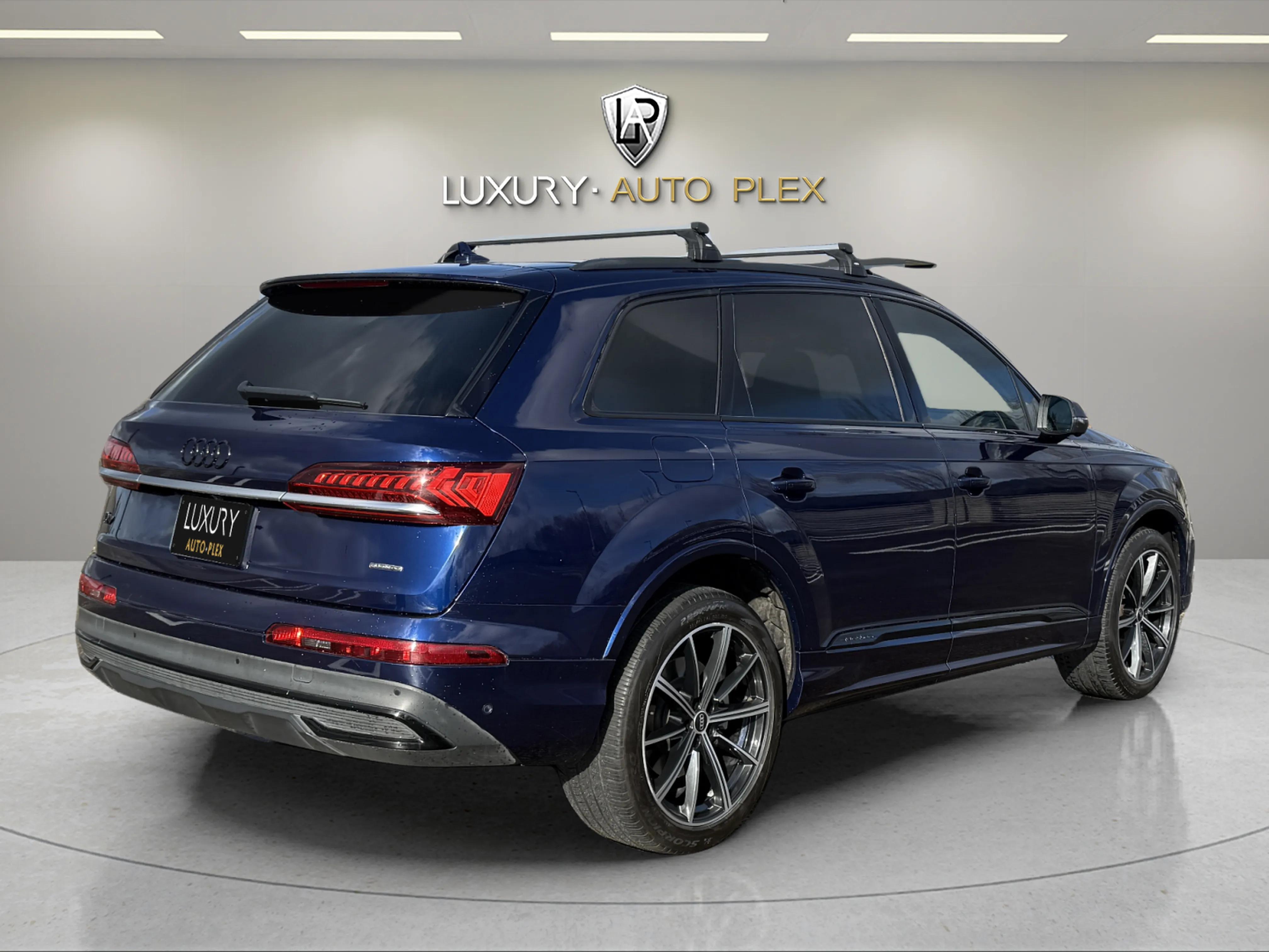 2021 Audi Q7 55 Premium Plus photo 4