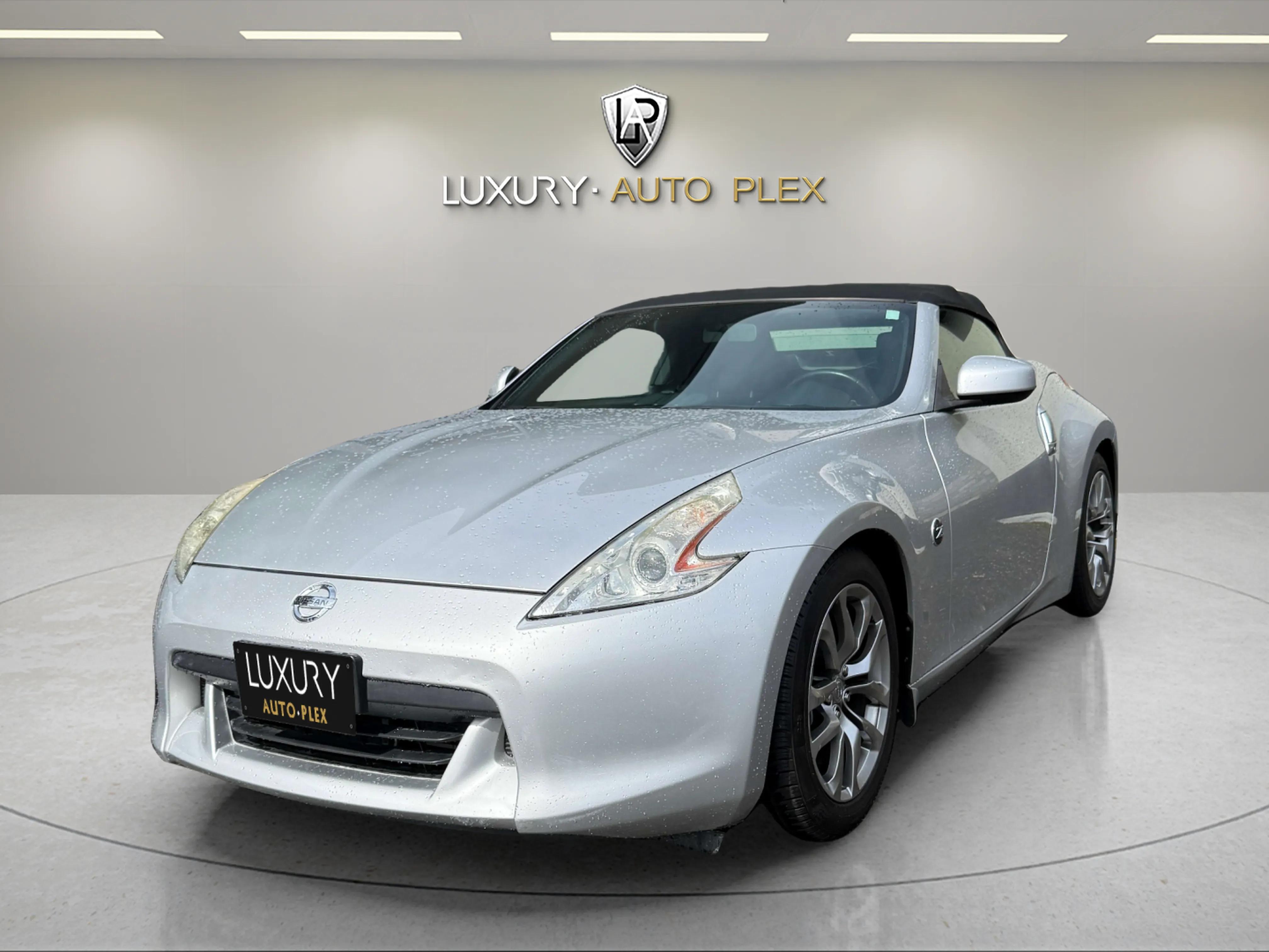 2010 Nissan 370Z Base