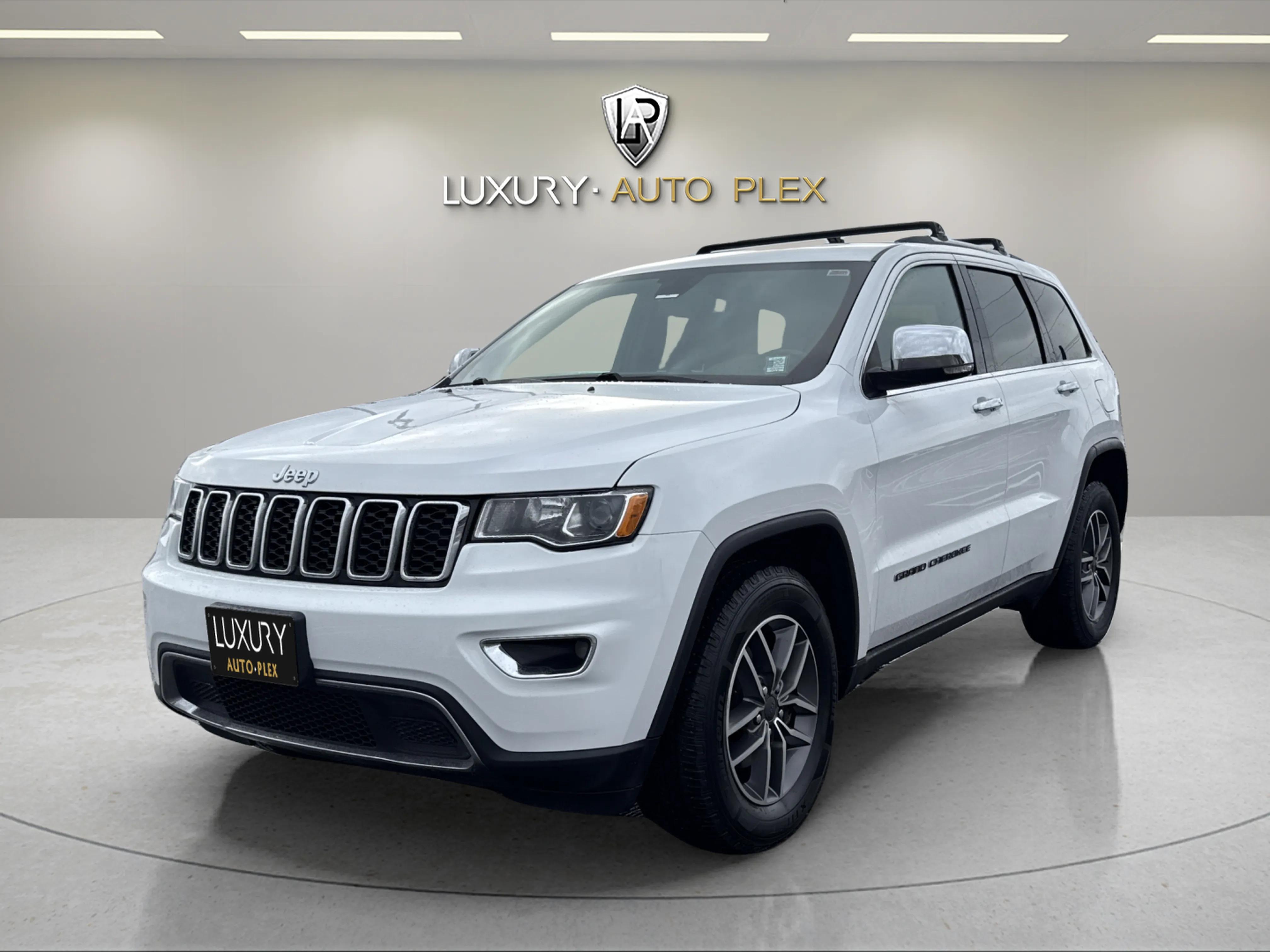 2020 Jeep Grand Cherokee Limited's photo